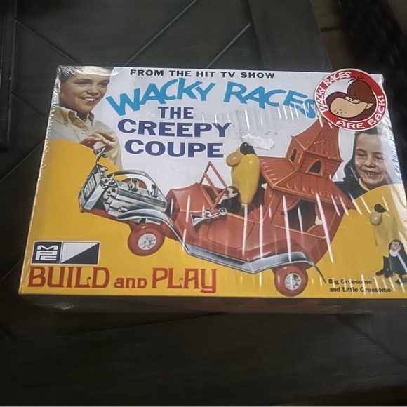 New RARE MPC Wacky Racers Creepy Coupe with big and little gruesome England - Picture 2 of 10